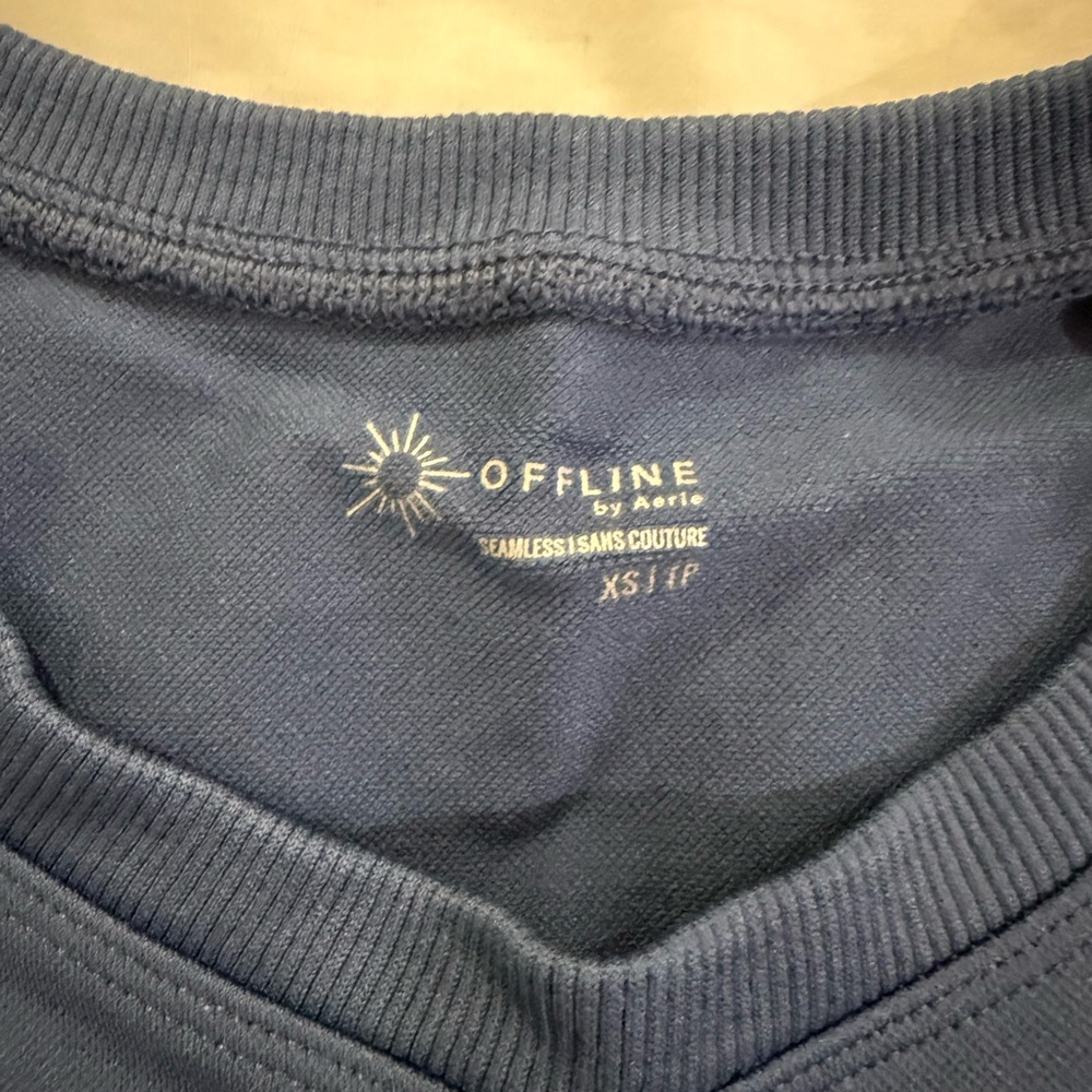 Aerie Offline Long Sleeve Crop Top - Picture 2 of 4